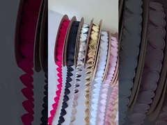 Cửa hàng hoa Bao bì Ngày Valentine Love Ribbon Lễ hội Cake Shop Bao bì đầu trang Ribbon Acces