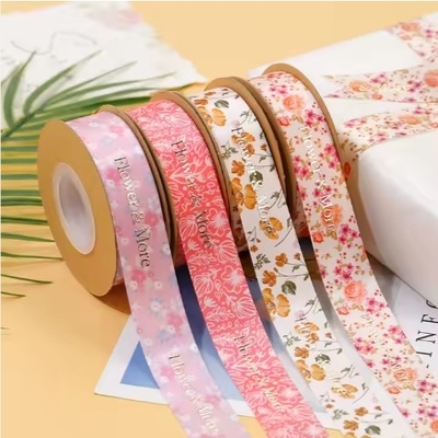 Giá tốt. Dải băng đóng gói quà tặng polyester ấn bản tùy chỉnh Dải băng satin cho bó hoa thân thiện với môi trường trực tuyến