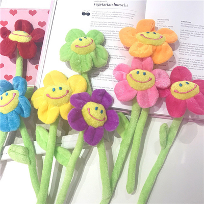 Giá tốt. Vải hoa hướng dương đa màu Creative Rose Curtain Flower Clamp Plush Doll Wedding Thoss Gift Set với thiết kế Plush trực tuyến