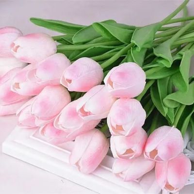 Mua Trong kho, chúng tôi cung cấp bó hoa tulip cao cấp, đồ trang trí hoa nhân tạo PU, hoa tulip nhân tạo cho trang trí nhà, và hoa lụa giả. sản xuất trực tuyến
