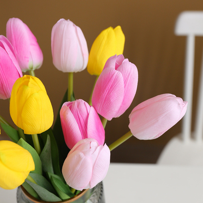 Giá tốt. Hoa nhân tạo với cảm giác ướt, kết cấu cao cấp, hoa tulip trang trí nhà đồ trang trí, thiết bị chụp ảnh, hoa tulip nhân tạo Lafite trực tuyến
