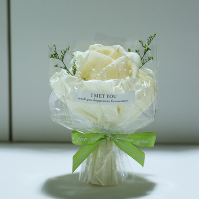 Giá tốt. INS phong cách túi mini gặp bó hoa hồng nhỏ cho sinh nhật, Ngày Valentine, và Ngày phụ nữ quà tặng trực tuyến