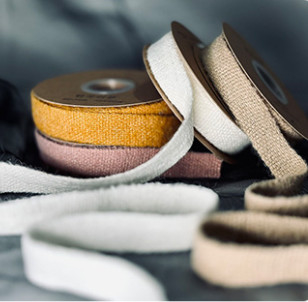 Giá tốt. Tay làm theo phong cách Hàn Quốc Polyester Ribbon Hollow Rabbit Velvet Webbing cho phụ kiện tóc DIY và bó hoa trực tuyến