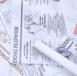 Giá tốt. Bảng giấy tuyết quả lê tờ báo tiếng Anh giấy bọc hoa chống nước trực tuyến