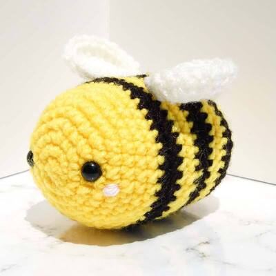 Mua HOT bán crochet ong bông tròn thú vật nhồi bông cánh trắng cuddly đan dây mềm Plush ong đồ chơi Amigurumi crochet ong bông tròn sản xuất trực tuyến