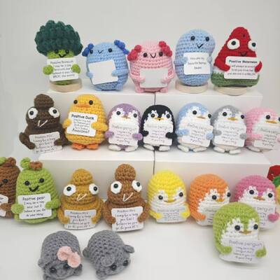 Mua Amigurumi Animal Gift Crochet Toy Plush Doll Hand Braided Crochet Bauble Juguete Toy Hỗ trợ cảm xúc Thẻ chấp thuận tích cực sản xuất trực tuyến