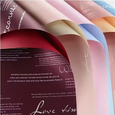 Giá tốt. Tấm dán hoa xuyên suốt giấy bọc hoa giấy bọc hoa giấy đóng gói quà tặng hoa giấy cho hoa trực tuyến