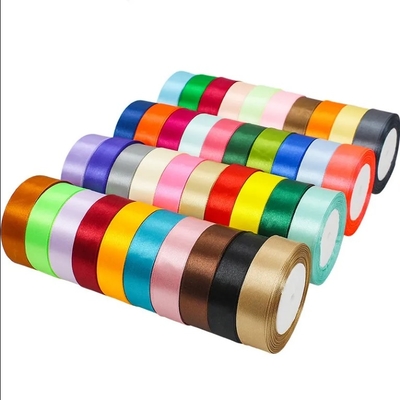 Giá tốt. Cuộn băng satin polyester màu rắn để bọc quà tặng bền vững trực tuyến
