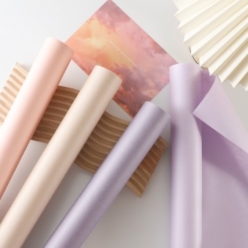 Bảng giấy nhiều màu Kraft giấy đậm chất liệu đóng gói hoa cưới với độ bền tốt và thiết kế màu sắc tinh khiết