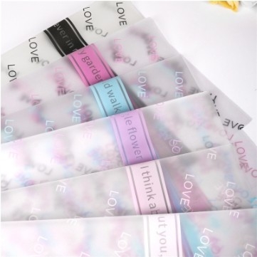 Giá tốt. Ngày Valentine Confession Matte Letter Flower Wrapping Paper for Bouquet Gift Bao bì vật liệu trực tuyến