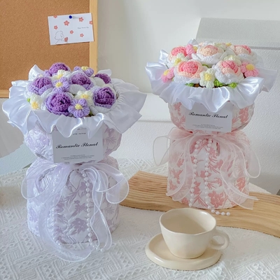 Giá tốt. Qixi Festival Gifts Knitted Rose Flower Bouquets Gradient Rose Flowers Gifts For Girlfriend On Valentine's Day (Món quà cho bạn gái vào ngày Valentine) trực tuyến