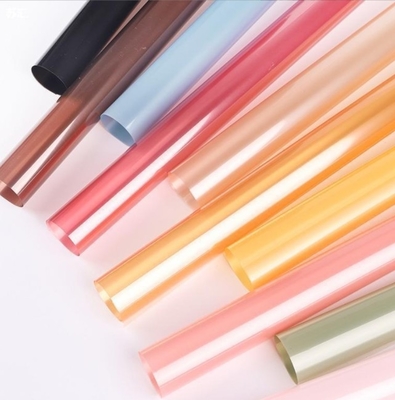 Giá tốt. Giấy đóng gói phim OPP cellophane màu, giấy bọc hoa, vật liệu đóng gói hoa, vật liệu cửa hàng hoa chống nước trực tuyến