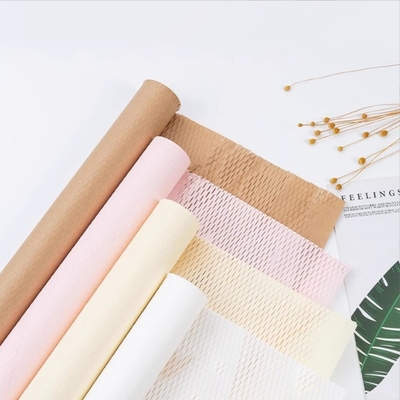 Giá tốt. giấy bông mật ong, giấy bông hoa phong bì màu đỏ, giấy lưới, giấy bọc hoa, giấy nghệ thuật lưới kéo lưới, bao bì hoa trực tuyến