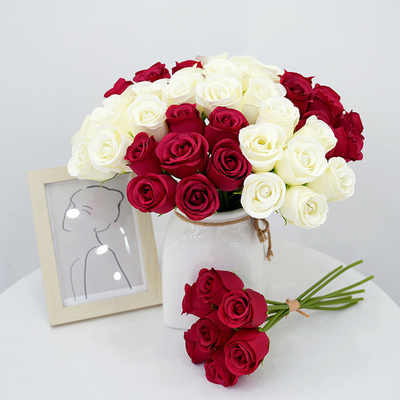 Mô phỏng 7 đầu hoa hồng bán buôn Hoàng gia vợ chồng hoa hồng cầm tay hoa hồng gói đồ nội thất nhà khách sạn trang trí phòng đám cưới