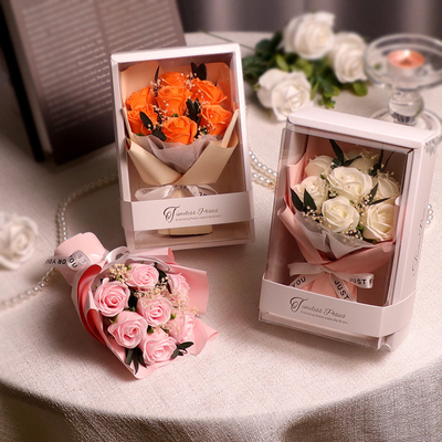 Giá tốt. Một hoa xà phòng ngày Valentine và ngày phụ nữ quà, một bó hoa hoa hồng nhân tạo hoàn thành là một món quà sinh nhật sáng tạo cho bạn gái của bạn trực tuyến