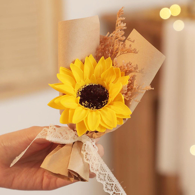 Hộp quà hoa bông hoa làm bằng tay, quà lưu niệm Ngày Giáo viên, quà ngày Valentine, hoa bảo quản, hoa khô, bó hoa nhỏ.