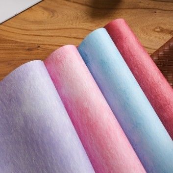 Giá tốt. Giấy bọc hoa và hoa hoa trong kết cấu nhuộm mực với nhiều màu sắc trực tuyến