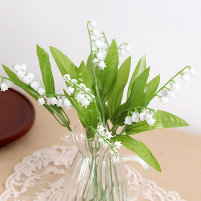 Hoa loa kèn nhỏ giả lập phong cách xanh lam tươi mát và nhẹ nhàng, đồ trang trí, hoa cầm tay cô dâu đám cưới, bán sỉ tại xưởng hoa giả bằng nhựa