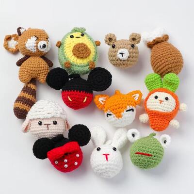 Giá tốt. New Handmade Crochet Knitted Plush Doll Amigurumi cho Nhà Trang trí Giáng sinh quà Keychain trực tuyến